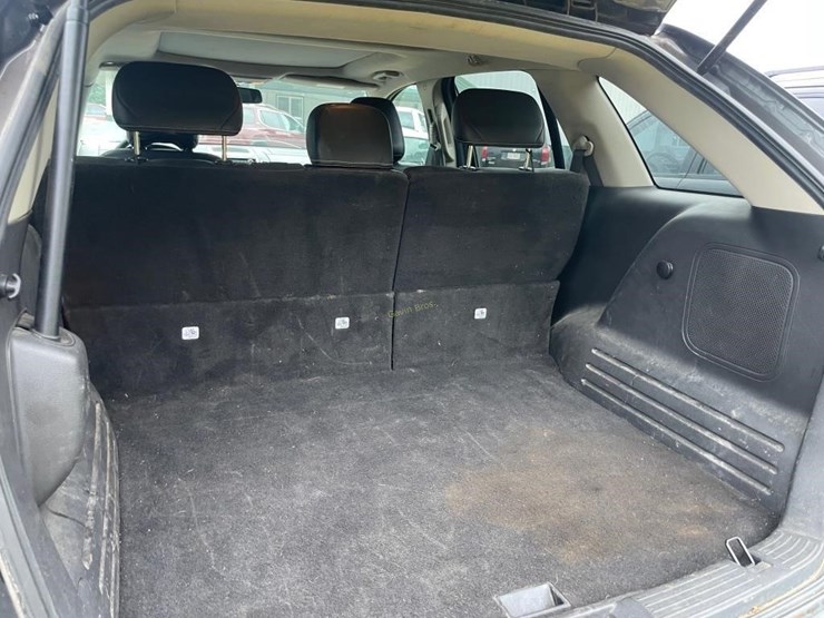 2010-ford-edge-image-18