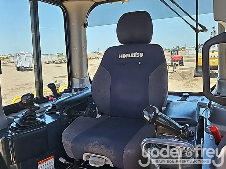 2021-komatsu-d65px-18-image-53