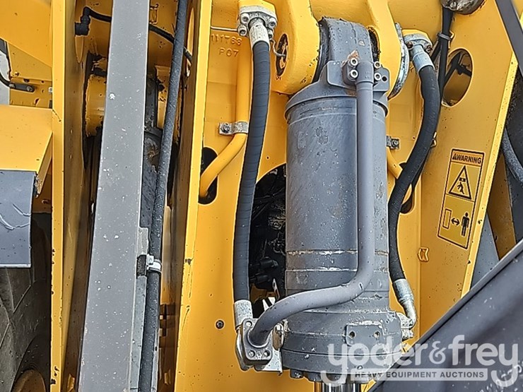2014-volvo-l110h-image-23