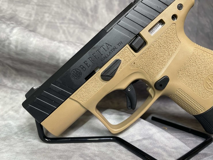 #4535-•-beretta-apx-a1-9mm-luger-semi-auto-pistol,-sn:-axc154045-image-15