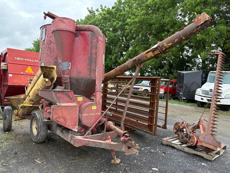 new-holland-354-image-1