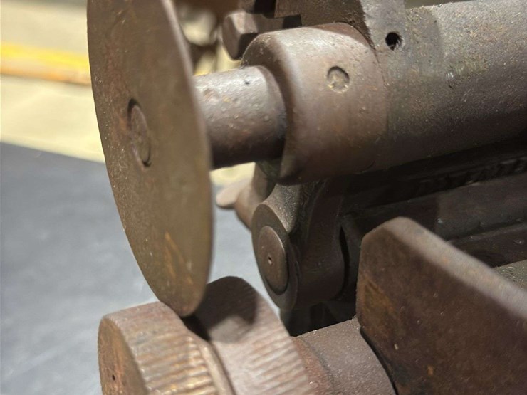 american-leather-splitter,-also-known-as-a-leather-skiver-or-cutter-image-6