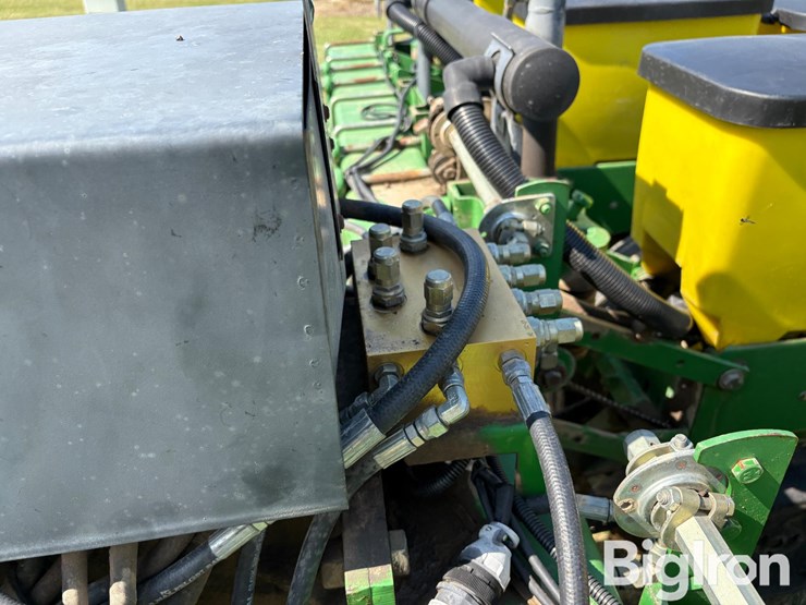 john-deere-1770-image-20