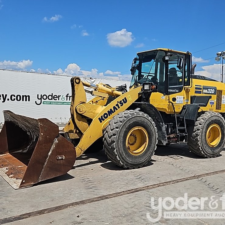 2021 KOMATSU WA320-8