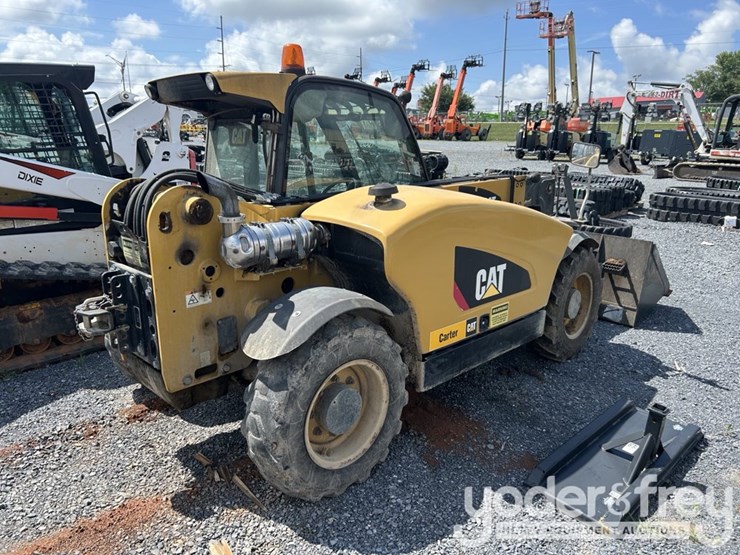 2015-caterpillar-th255c-image-3