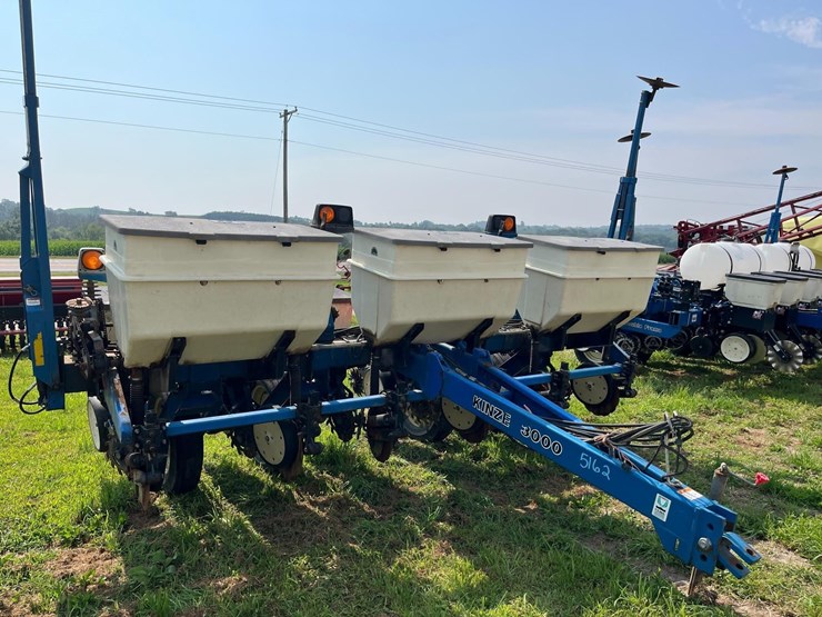 kinze-3000-image-11