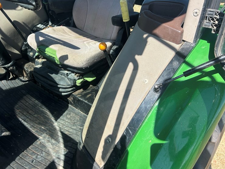 john-deere-6140d-image-33