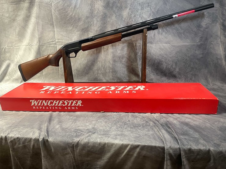 #4614-•-winchester-sxp-20-ga-pump-action-shotgun,-sn:-tr6022-046792sp-image-1