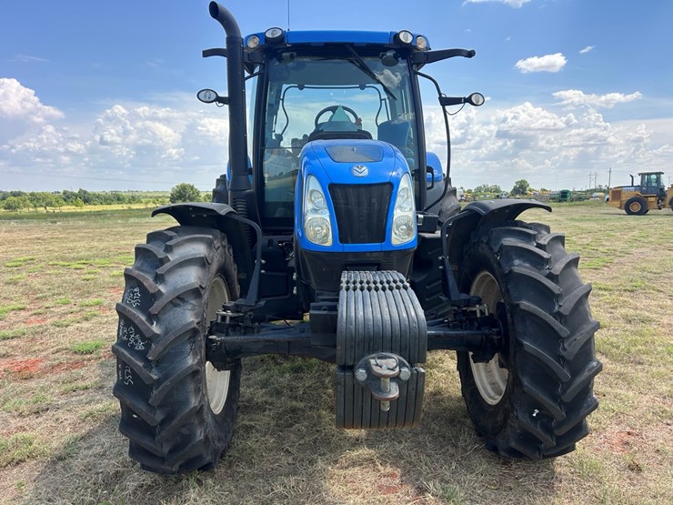 2014-new-holland-t6.175-image-17