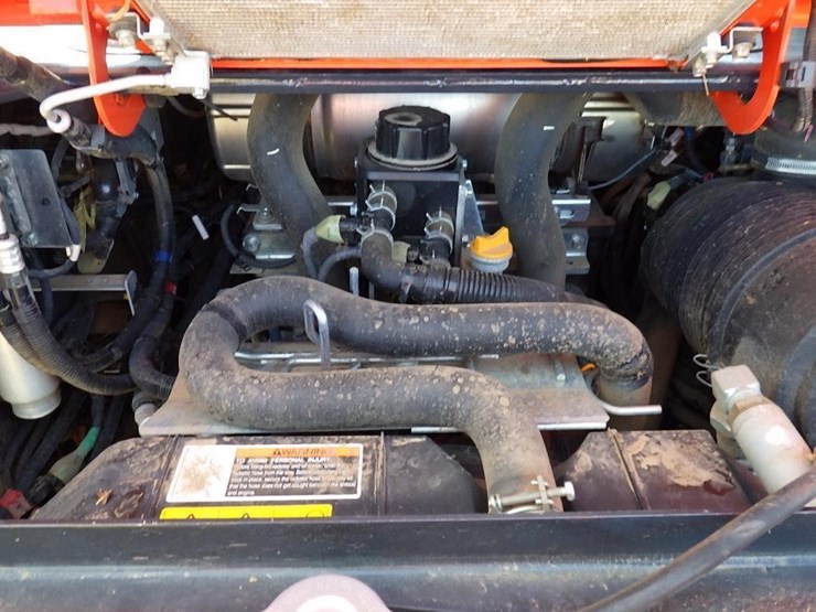 2019-kubota-svl95-2s-image-17