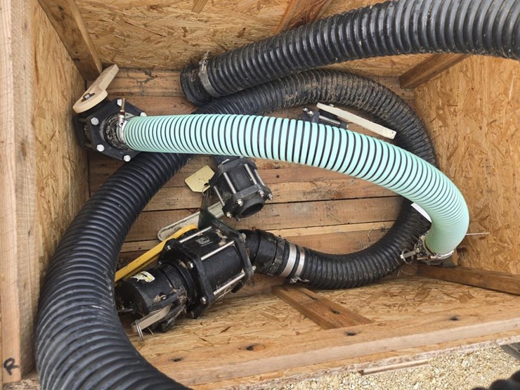 #3959-•-crate-of-2"-&-3"-sprayer-valves-&-plumbing-image-4