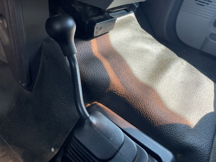 2016-ford-f550-image-73
