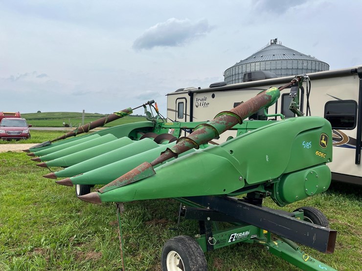 john-deere-606c-image-1