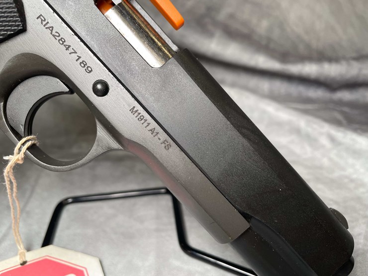 #4533-•-rock-island-arms-m1911-a1-fs-45-auto-pistol,-sn:-ria2847189-image-13