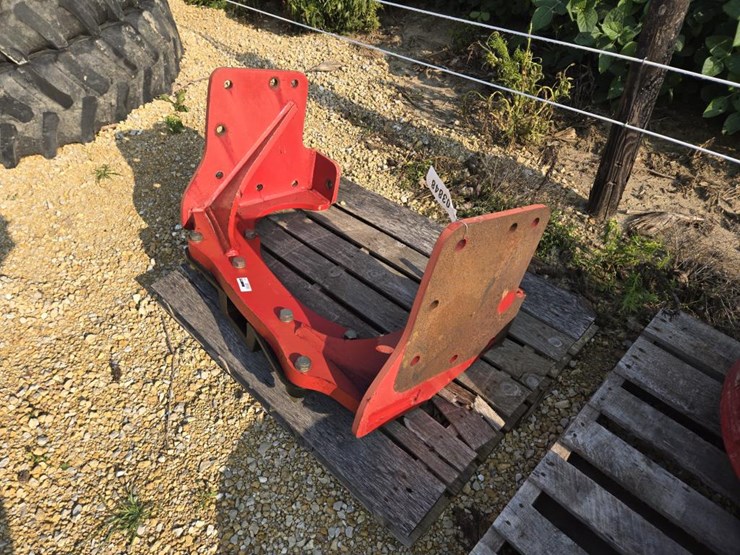 #3848-•-case-ih-steiger-weight-bracket-image-3