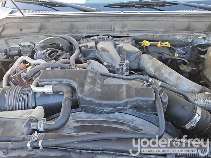 2016-ford-f550-image-17