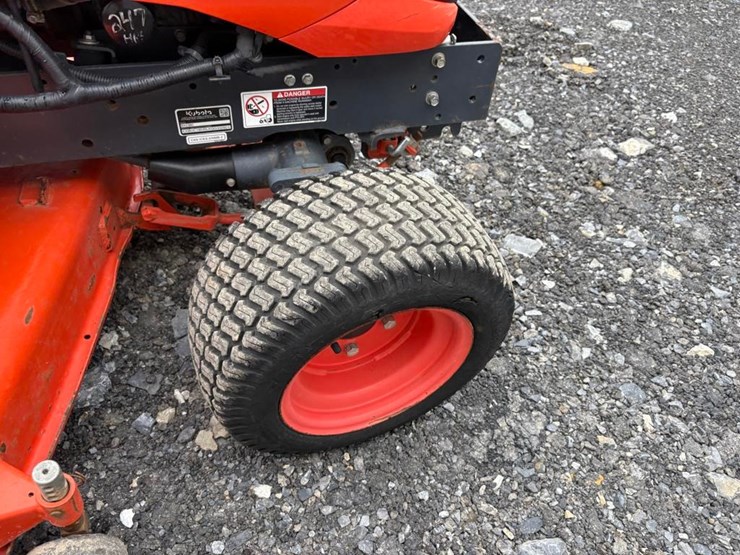 kubota-bx2380-image-13