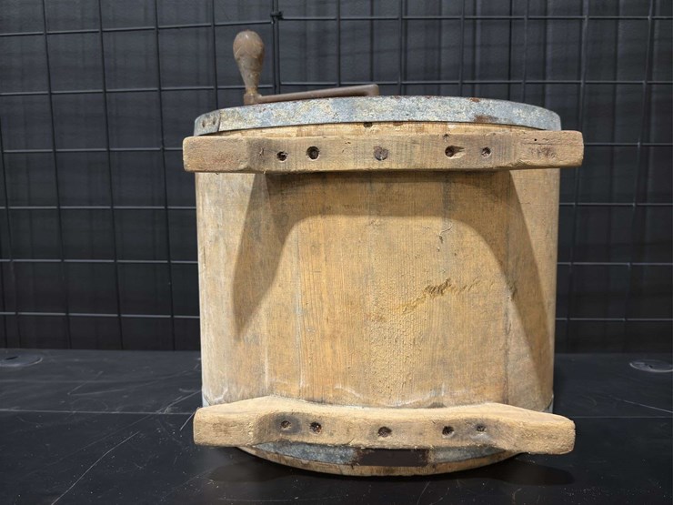 barrel-butter-churn-image-8