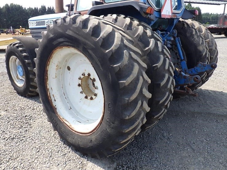 ford-8830-image-29