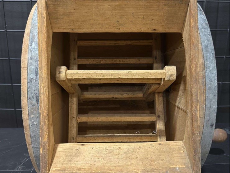 barrel-butter-churn-image-7