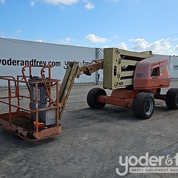 2019 JLG 450AJ