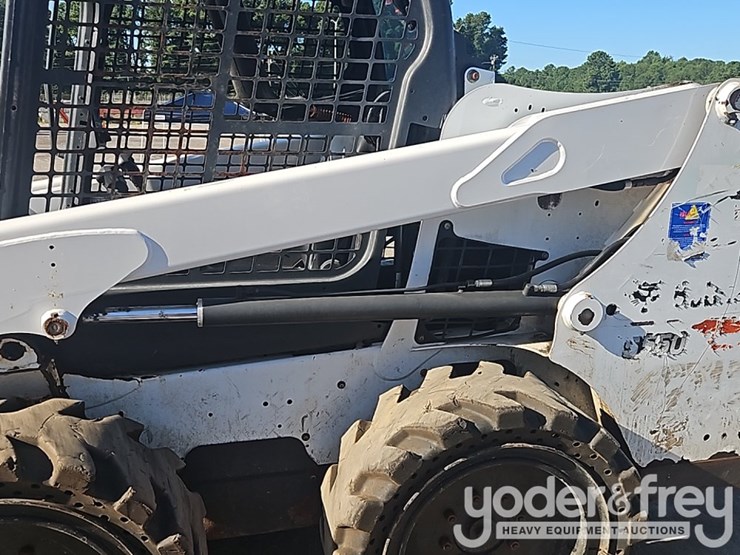 2019-bobcat-s550-image-24