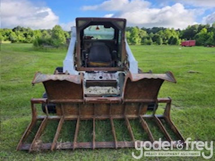 2007-bobcat-t300-image-1