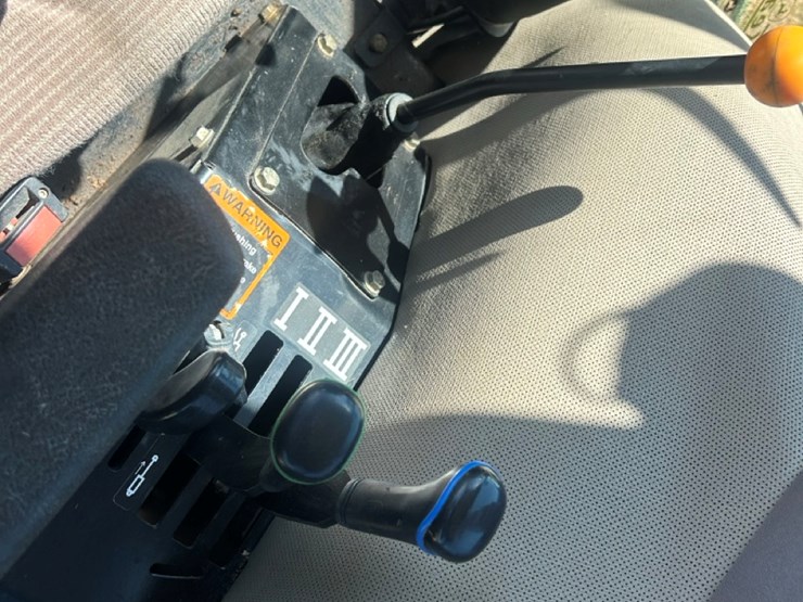 john-deere-6140d-image-35