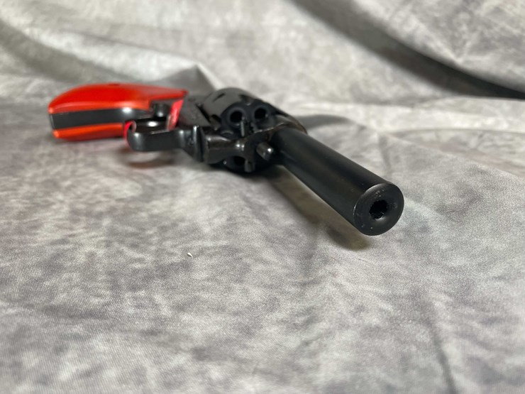 #4547-•-heritage-barkeep-22lr-revolver,-sn:-1bh741831-image-4