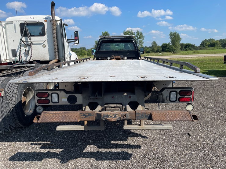 2016-ford-f550-image-42