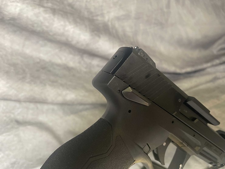 #4527-•-taurus-tx22-competition-22-lr-pistol,-sn:-1pt435457-image-7