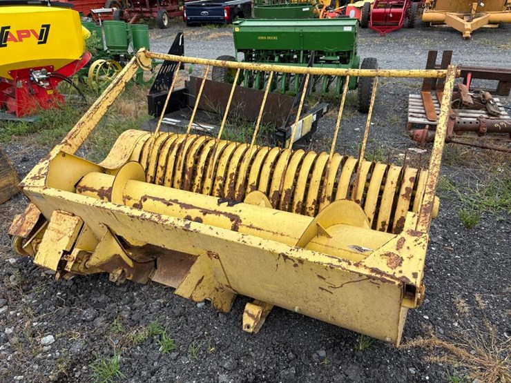 new-holland-77-image-2