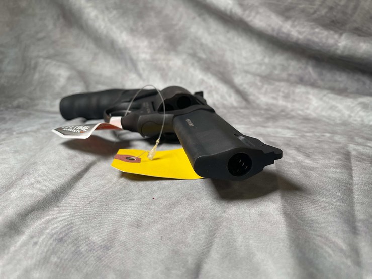 #4534-•-taurus-m44-tracket-44-rem-mag-revolver,-sn:-ael817409-image-4