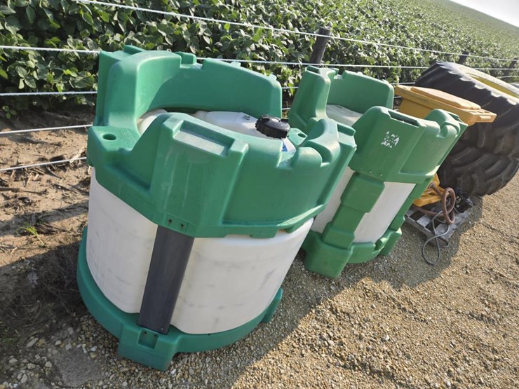 #3856-•-(2)-150-gallon-poly-totes-image-1