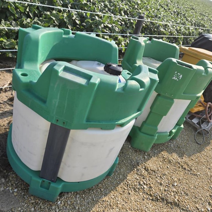 #3856 • (2) 150 GALLON POLY TOTES