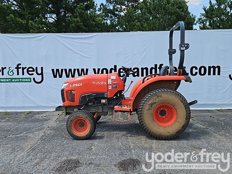 2020-kubota-l2501f-image-2