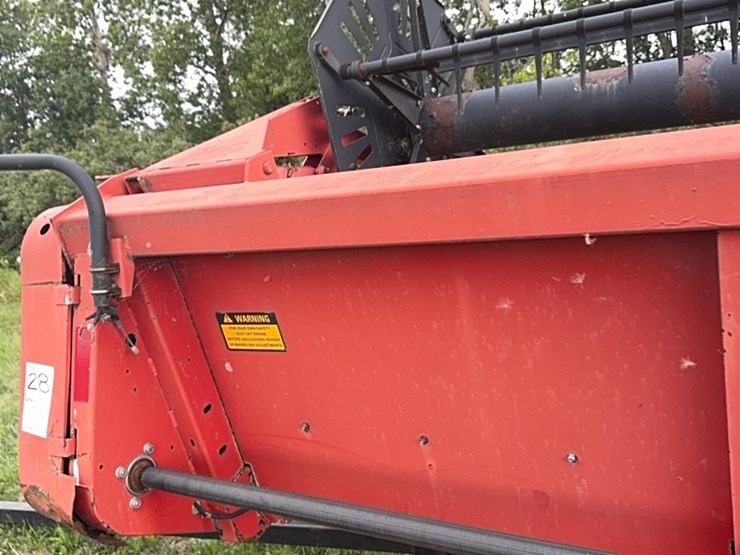 24’-massey-ferguson-soybean-header-image-23