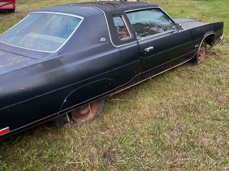 1978-chrysler-new-yorker-2-door-car,-engine-disassembled,-glass-is-good,-leaf-springs-image-23