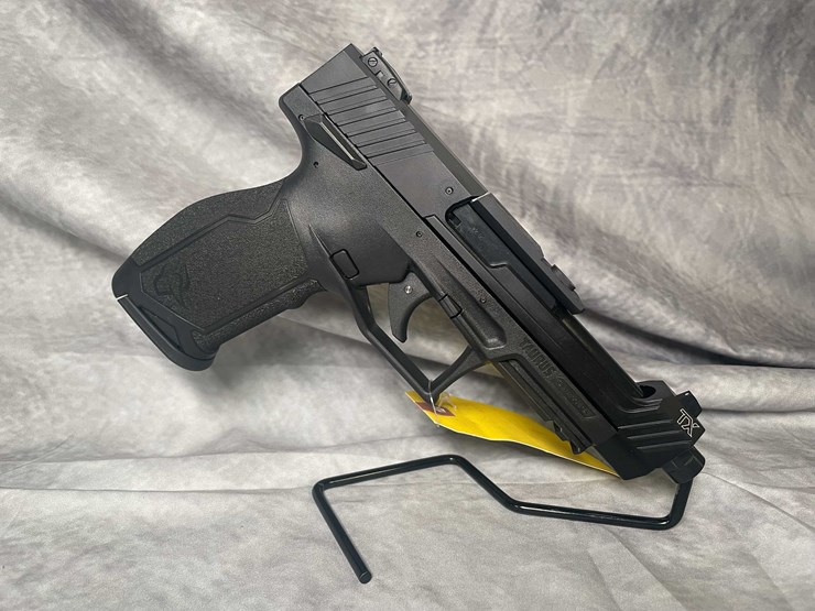 #4527-•-taurus-tx22-competition-22-lr-pistol,-sn:-1pt435457-image-3