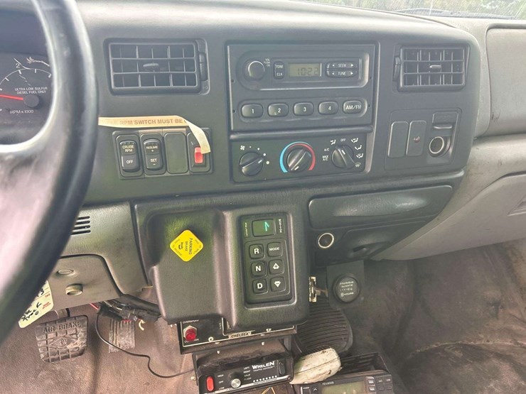 2008-ford-f750-image-18