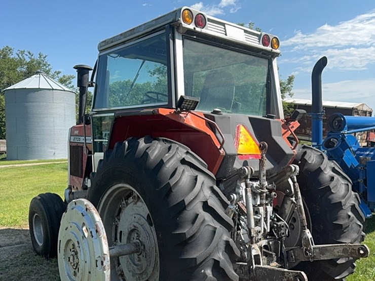 massey-ferguson-2705-image-13