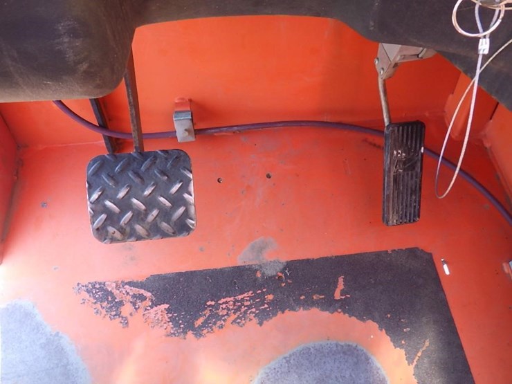 2013-jlg-g6-42a-image-31