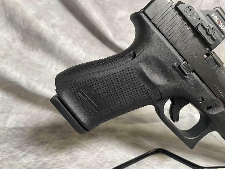 #4562-•-glock-19-gen-5-9mm-luger-semi-auto-pistol,-sn:-cdyz003-image-6