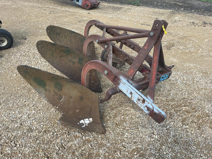 massey-ferguson-3-image-1