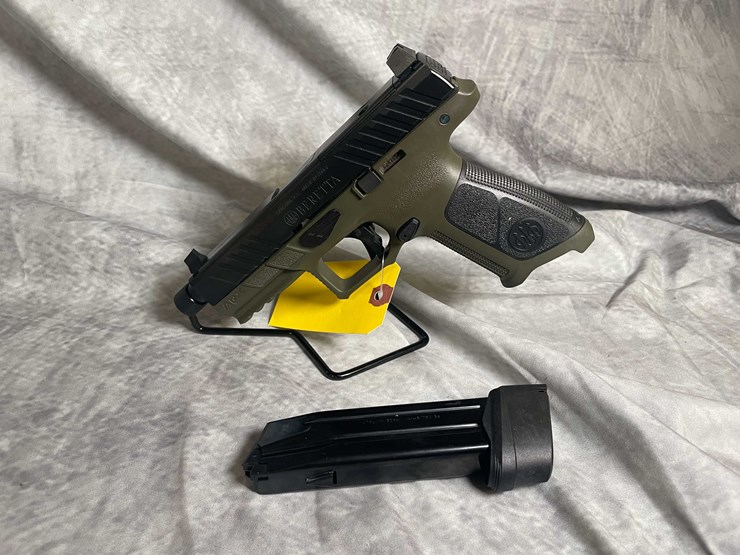 #4556-•-beretta-apx-a1-9mm-luger-pistol,-sn:-a269954x-image-21