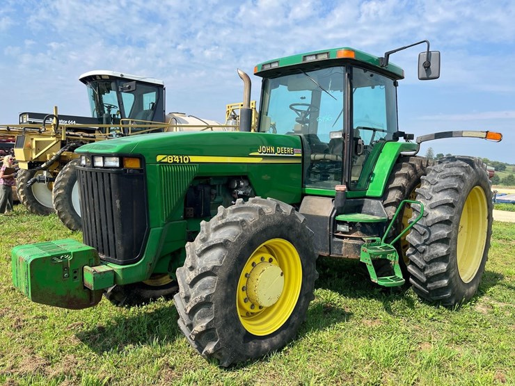 john-deere-8410-image-9