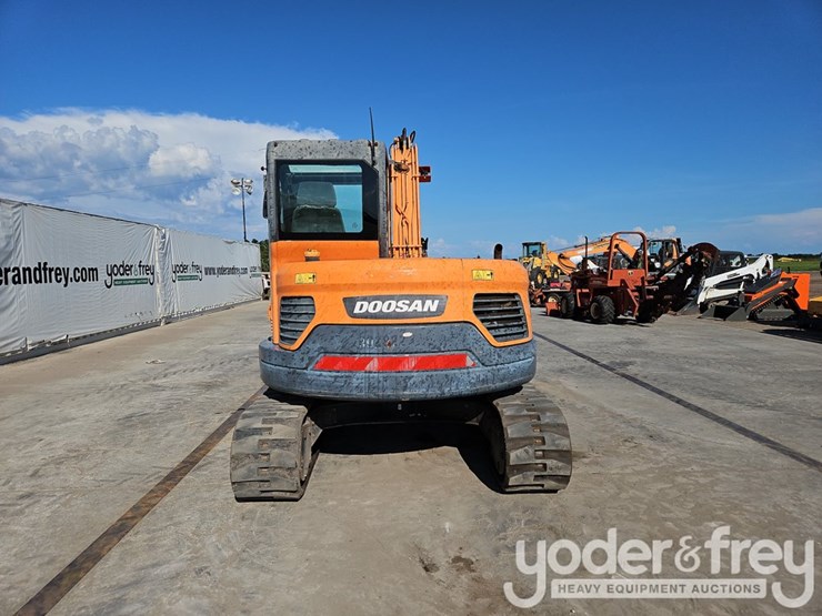 2019-doosan-dx85r-3-image-27