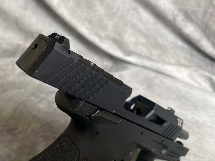 #4551-•-taurus-tx-22-22-lr-semi-auto-pistol,-sn:-1tj062099-image-11