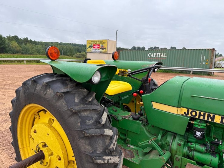 1980-john-deere-2240-image-20