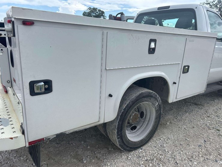 2015-ford-f450-image-26